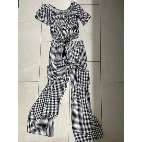 Picnic pattern 2 piece - Picture 1 of 1